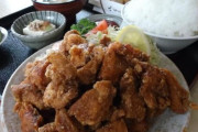 バカ「唐揚げ定食うんめぇ～ｗ」ワイ「ほ～い」←唐揚げを取り上げる