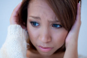 母がいつも「わたしたち姉妹同然なのよね」と言って 家に上げて親しくしてた女友達が父と不倫していた。