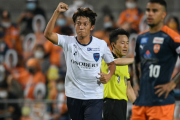 横浜FCがJ1初の3連勝！皆川2試合連続弾、斉藤光＆松尾は今季3発目…清水は通算400勝お預け