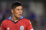 「裏切り者(笑)! もう二度と帰ってくるな!!」42歳GK川島永嗣、海外挑戦決断の24歳MF倍井謙に愛のあるエール