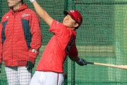 カープドラ1平川、柵越えは120m弾の豪快スイング。新井監督「実践でも対応力がありそう」