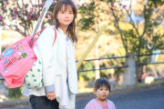『対岸の家事〜これが、私の生きる道！〜』第1話、専業主婦の村上詩穂(多部未華子)が住むマンションの隣室に仕事と育児の両立に悩む長野礼子(江口のりこ)が引っ越してくる