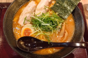 東京人、ラーメンに海苔を入れる邪道だった