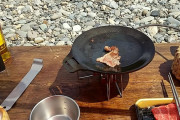 ソロキャンプは肉焼いてるだけでも楽しい！