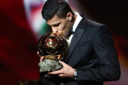 【悲報】去年のバロンドール、ロドリゴ・エルナンデス・カスカンテとかいう謎のスペイン人が獲得してしまうｗｗｗｗｗｗｗ