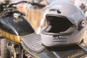 バイクのヘルメットって逆に意味あるの？