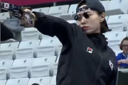 【朗報】韓国の射撃の女子選手がかっこよすぎると話題に