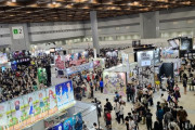 「現地は台風だったらしいぞ…」外国人と見るコミックマーケット100初日
