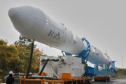 中央日報　韓国型ロケット・ヌリ号、今夜打ち上げ　太陽光弱い時間帯に600キロメートル上空へ ［11/26］