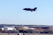 【動画】テキサスでF-35Bが垂直着陸に失敗してしまう。パイロットは地上から射出。