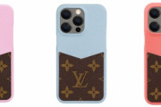 ヴィトンのiPhoneケース（４万９５００円）がこちら