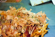 三大・関西にしかないうまいもの「肉吸い、焼きそば入りお好み焼き」
