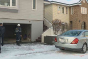 バックしてきた夫の車にはねられ下敷きに…83歳女性が死亡　夫婦で買い物に出かけようと車庫から車を動かしたか　札幌市厚別区