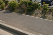 【速報】ビッグモーターさん、一線を超える。植栽帯をコンクリートで舗装
