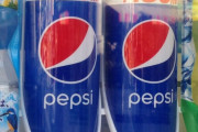 ペプシマン「自販機のペプシの量がおかしいって"少なすぎ"って意味だよな...？」