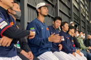 【画像】栗山監督とダルビッシュの間に座れる奴って度胸あるよな