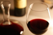 バーテンダーだけど、赤ワイン美味くないと思ってる奴おるか？