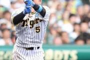 阪神近本「打撃の調子良すぎる。三半規管を狂わせないと」と言い前転後転を繰り返した後に頭を振る