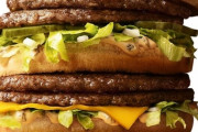 【画像】倍ビッグマックとかいうバカの食べ物食ってみたいｗｗｗ