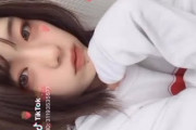 うつ病の者「しにたい……。」医者「ほい、心身共に健康な美少女に女体化、恵まれた人間関係、優しい両親に大切に育てられた記憶、人格、10億」 うつ「！！」