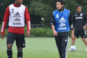 【元日本代表】世界を知る内田篤人の刺激、選手たちが感銘　「ロールモデルコーチ」の“指導者”初仕事に密着