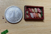 粘土でミニチュアのお寿司セット作ったよ！