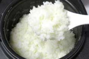 大食いの夫と息子に嫌気が差して離婚した。1回の食事で5合炊きの炊飯器2台を空にするレベルで一日中食事のことでノイローゼになりそうだった