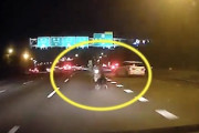 【動画】高速道路の逆走バイクがこえええええええ(((ﾟДﾟ)))