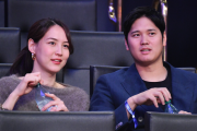 大谷翔平が真美子さんの出産に立ち会う為に今季初欠場！←「デコイに弟が！」（海外の反応）