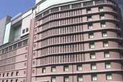 梅田の阪急百貨店でも　従業員89人のクラスター　食料品売り場とアクセサリー売り場17日から臨時休業へ