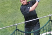 DeNA・牧、休日返上で自主練に参加