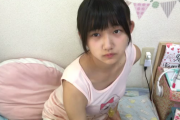 【画像】ＪＣアイドルさん、自分の成長中お胸がエチなことに気付かずTシャツ1枚で生放送してしまうwwwwwwwwwww