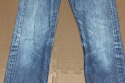 【画像】300円で売ってたジーンズｗｗｗｗｗｗｗｗｗｗ