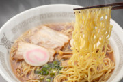 ラーメン屋が高すぎる、何を考えてるんだ？酒も呑めるのにラーメン屋の閉店件数過去最高へ。