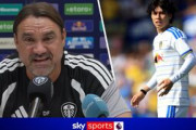 英国人「なぜ公の場で批判する?」田中碧の手袋を取り上げたとファルケ監督が告白！現地サポから監督に不満の声！【海外の反応】