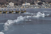 【長野】諏訪湖の「御神渡り」出現厳しく…気候変動影響「583年目の冬」最後は2018年2月