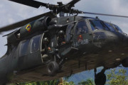 麻薬カルテルがドローンでコロンビア軍のUH-60ブラックホークヘリを撃墜！