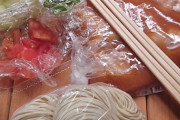 【独特のスープ】イタリアン出身だから生まれた「トマトラーメン」テークアウト応援wwwwwwww（画像あり）