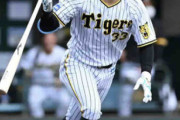 阪神・糸原がエンジン全開　紅白戦で小川から一発