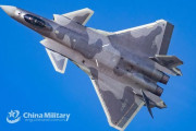 中国軍J-20戦闘機の「絶技」が明らかに、F-22戦闘機は接近戦になれば撃ち落とされる可能性が非常に高い！