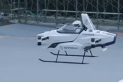 「空飛ぶ車」日本で初のテストドライブの様子が海外で話題に