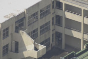 【悲報】小学校の教室にスズメバチが現れ、殺虫スプレーを噴射。児童15人が体調不良になり病院に搬送…