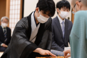 【ヒューリック杯棋聖戦】藤井聡太七段、新棋聖に　史上最年少タイトルホルダー　３０年ぶり更新