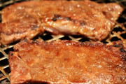 『カルビ』←こいつ焼肉界の帝王みたいなツラしてるけどさぁ