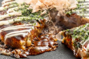 最近の大阪の若者に「粉もん離れ」進む⁉　激推しはたこ焼き、お好み焼きにあらず