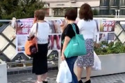 【埼玉】ワクチン接種会場の真横にワクチン被害者の写真を貼る嫌がらせ。