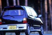 友達が軽自動車にハイオク入れてて草なんやが