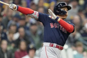レッドソックス吉田正尚が日本人メジャー初となる1イニング2本塁打の快挙！驚愕のパワーを見せる