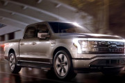【悲報】フォード、電動ピックアップトラック「F-150ライトニング」が売れず生産終了か