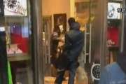 海外「日本がこんなことに！」銀座で起きた強盗事件の一部始終に海外びっくり仰天！（海外の反応）